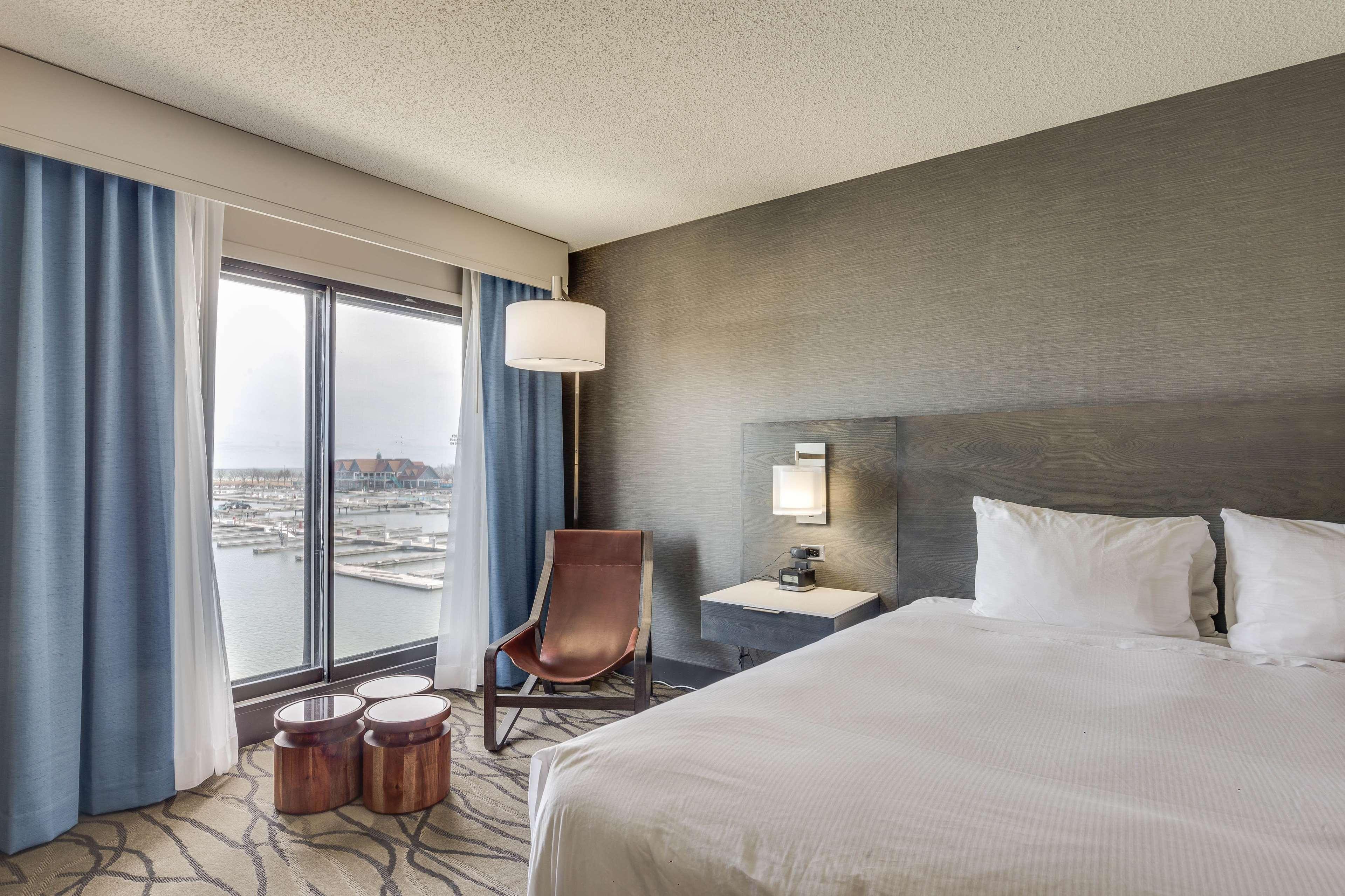 Doubletree By Hilton Racine Harbourwalk Hotel Екстериор снимка