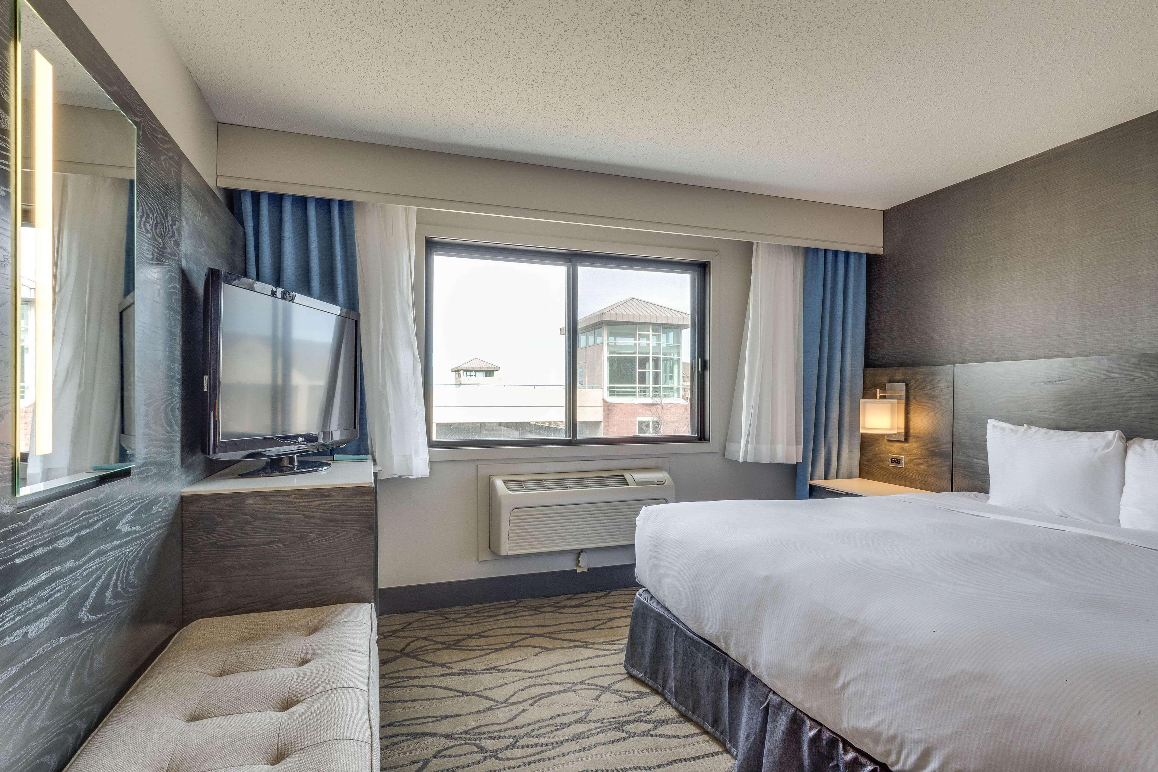 Doubletree By Hilton Racine Harbourwalk Hotel Екстериор снимка