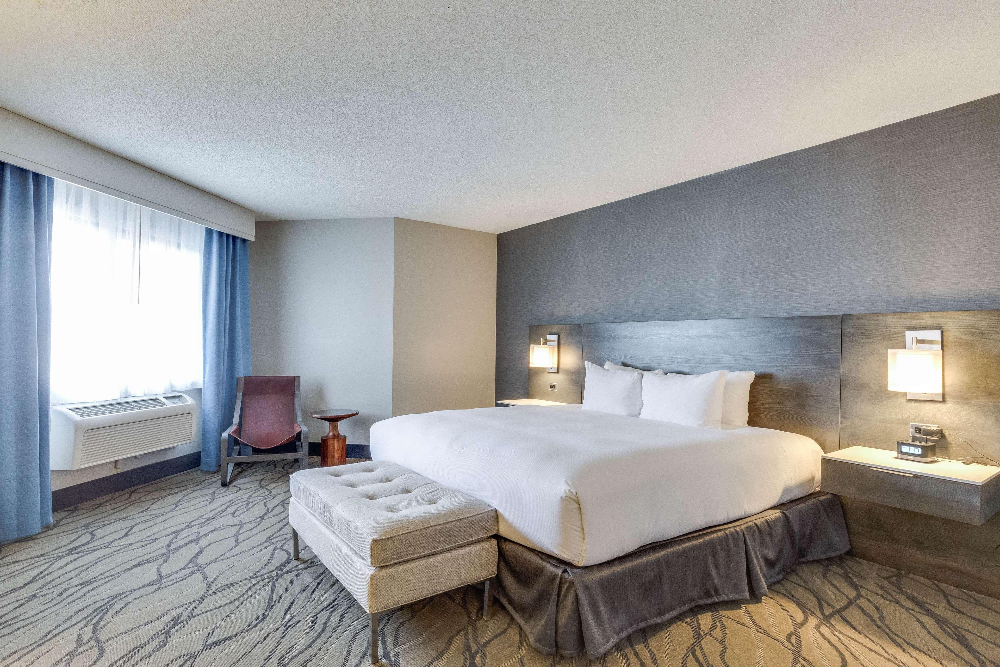 Doubletree By Hilton Racine Harbourwalk Hotel Екстериор снимка
