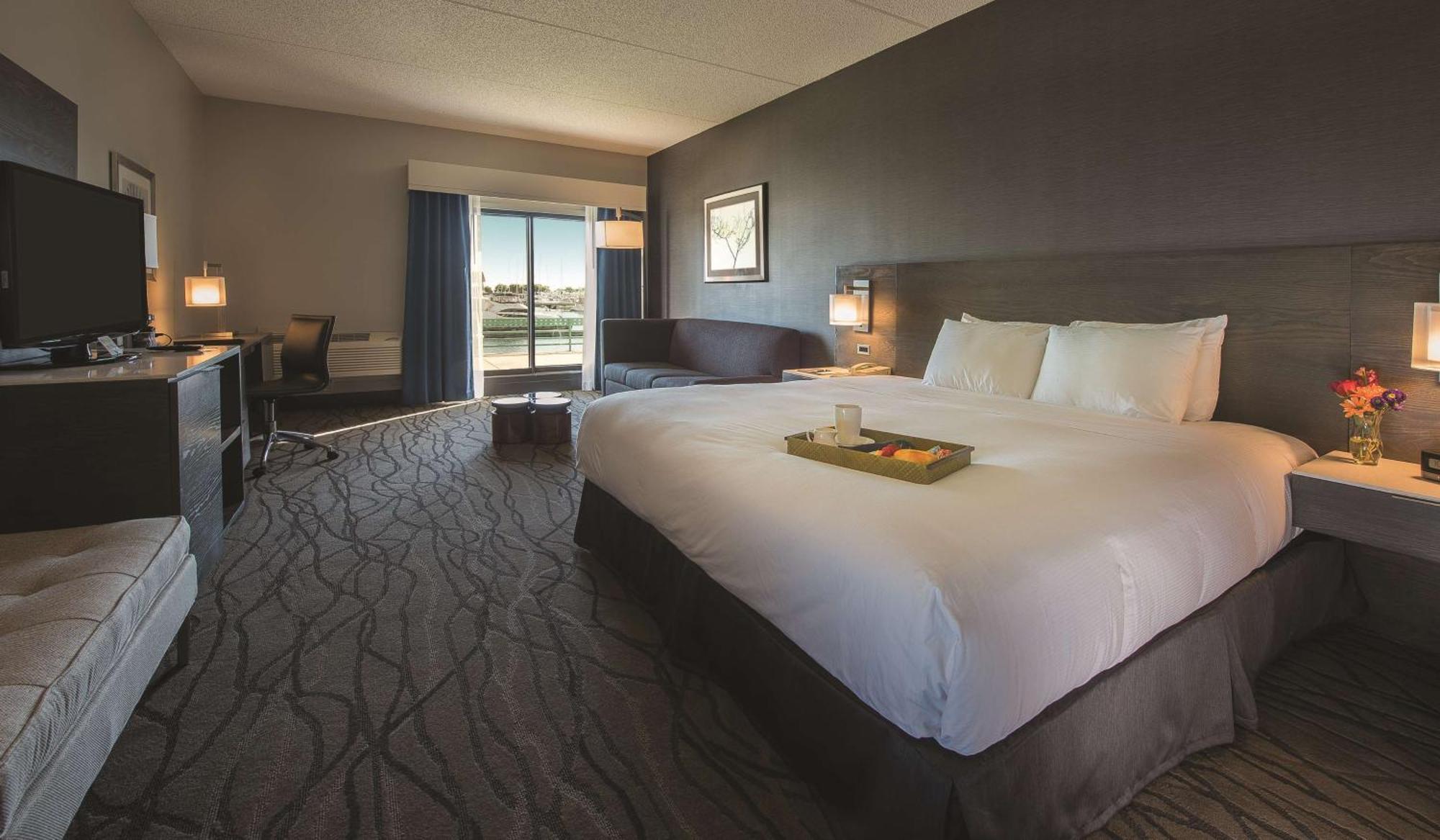 Doubletree By Hilton Racine Harbourwalk Hotel Екстериор снимка