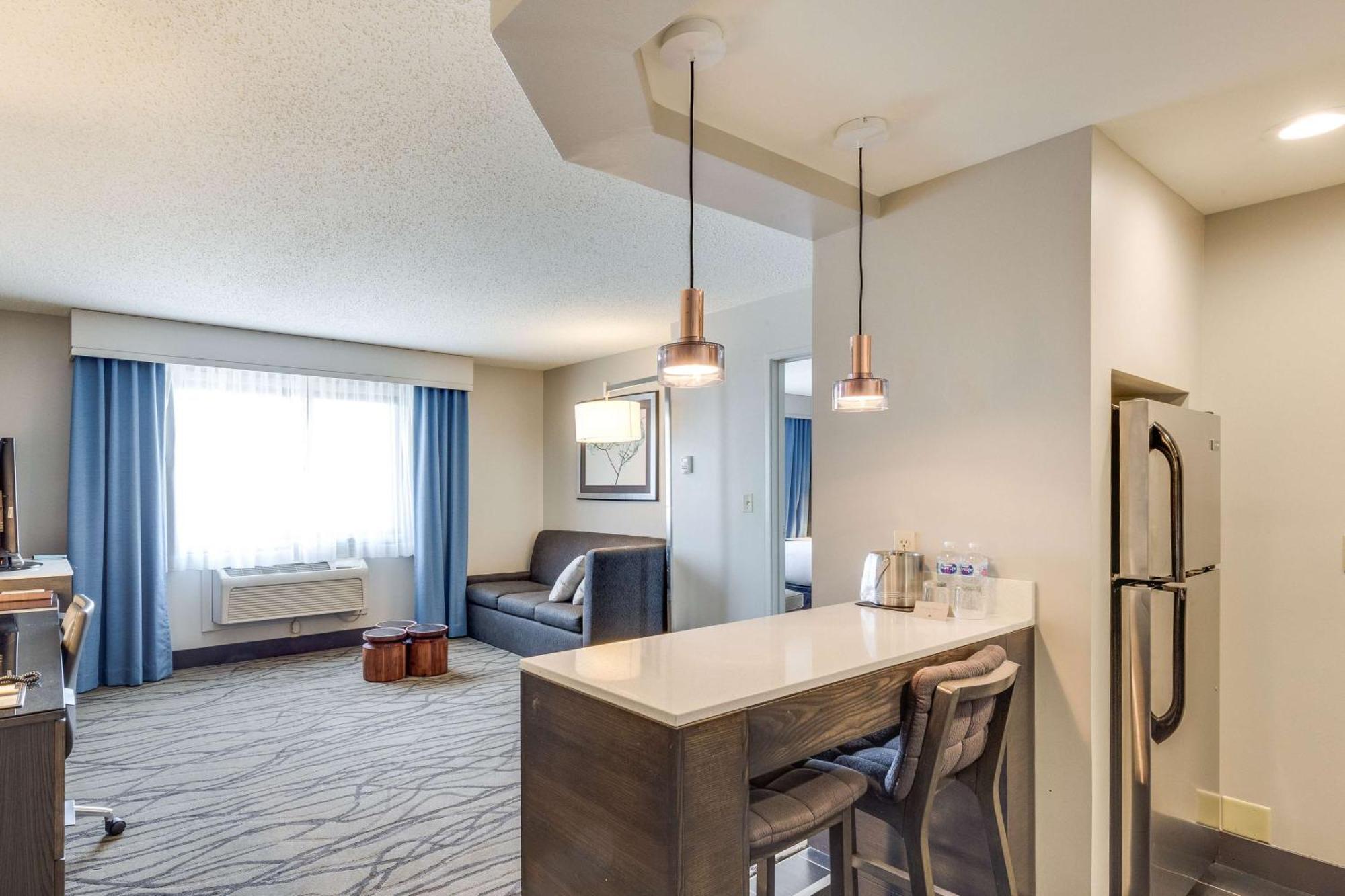 Doubletree By Hilton Racine Harbourwalk Hotel Екстериор снимка