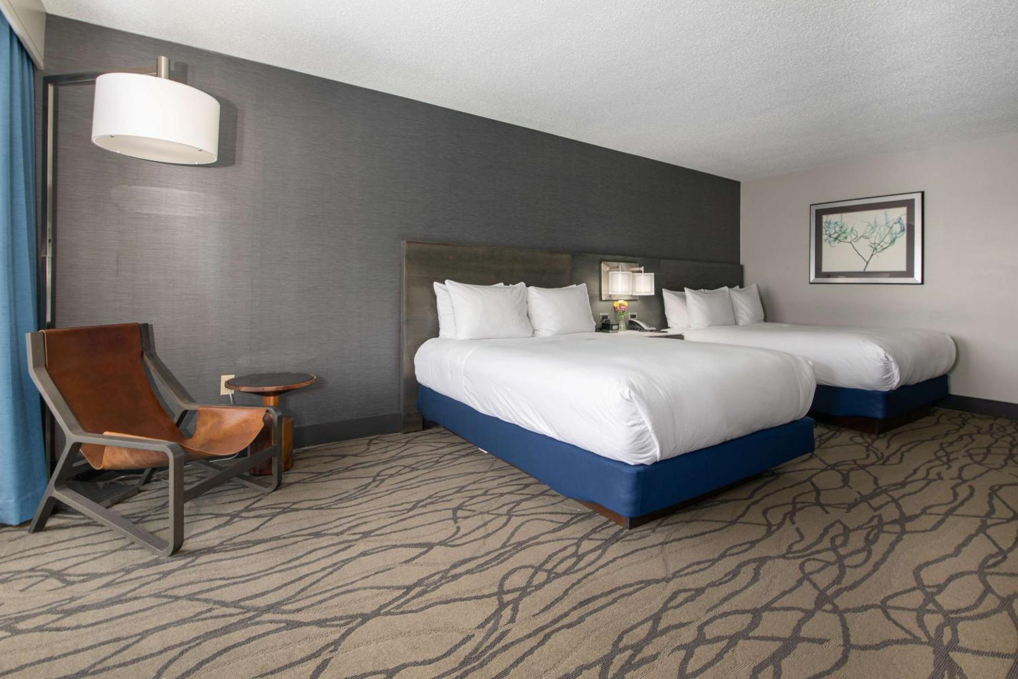 Doubletree By Hilton Racine Harbourwalk Hotel Екстериор снимка
