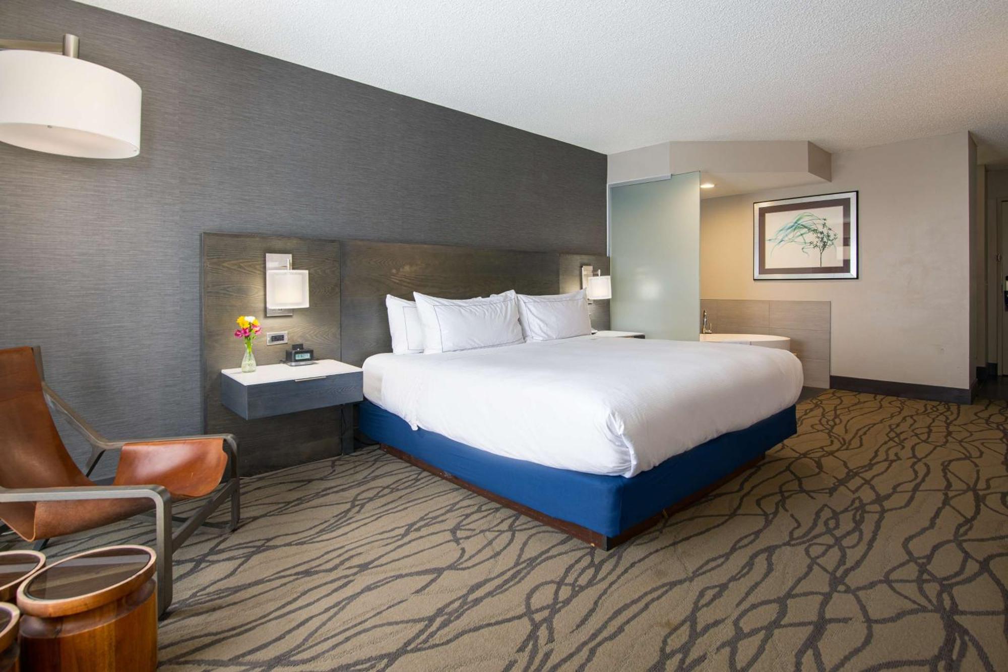 Doubletree By Hilton Racine Harbourwalk Hotel Екстериор снимка